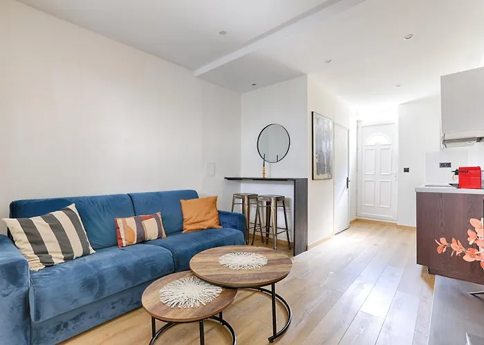 De Charme Au Coeur Des Batignolles *
