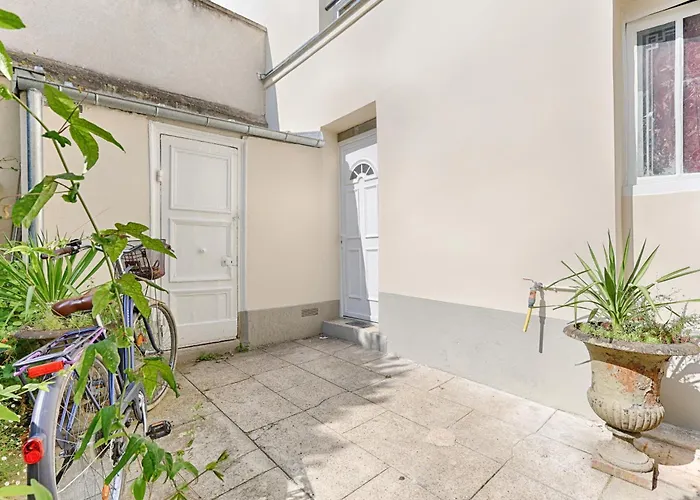 De Charme Au Coeur Des Batignolles Apartmán *