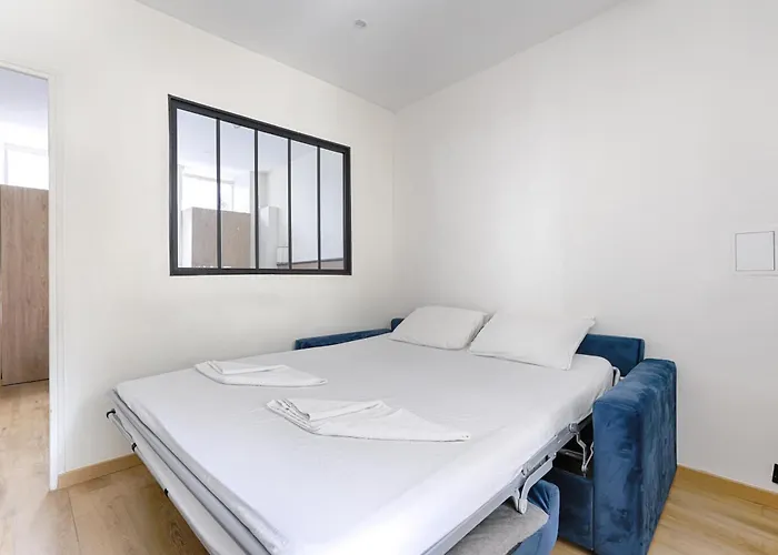 De Charme Au Coeur Des Batignolles Apartmán *